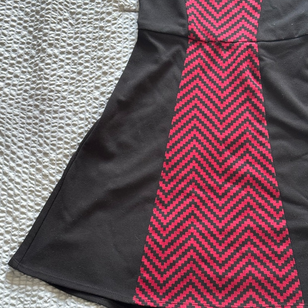⚠️Mini Dress⚠️ - Picture 3 of 3